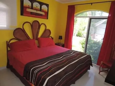 Casa Pili Bed & Breakfast Playa del Carmen